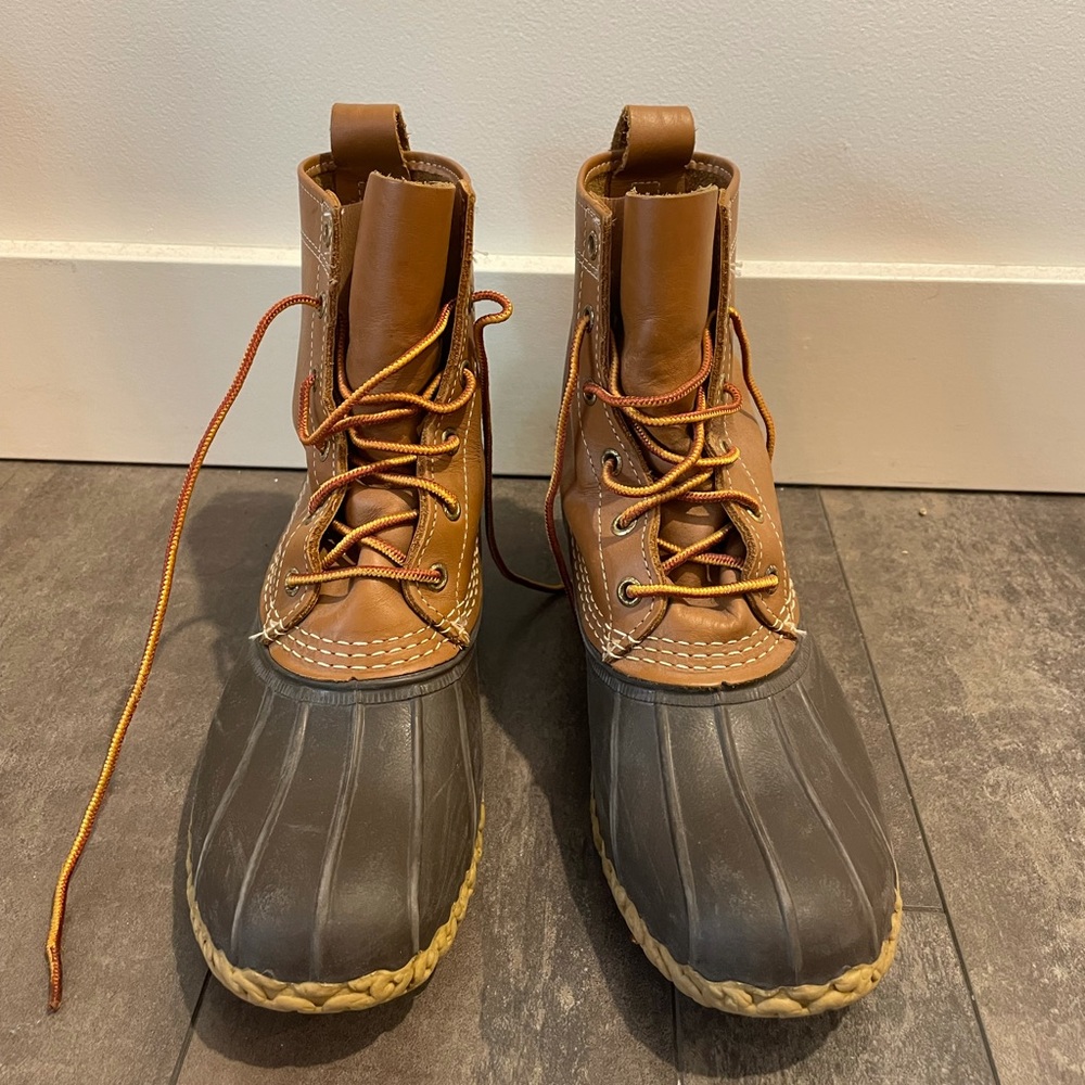 LL Bean Boot - Size 9